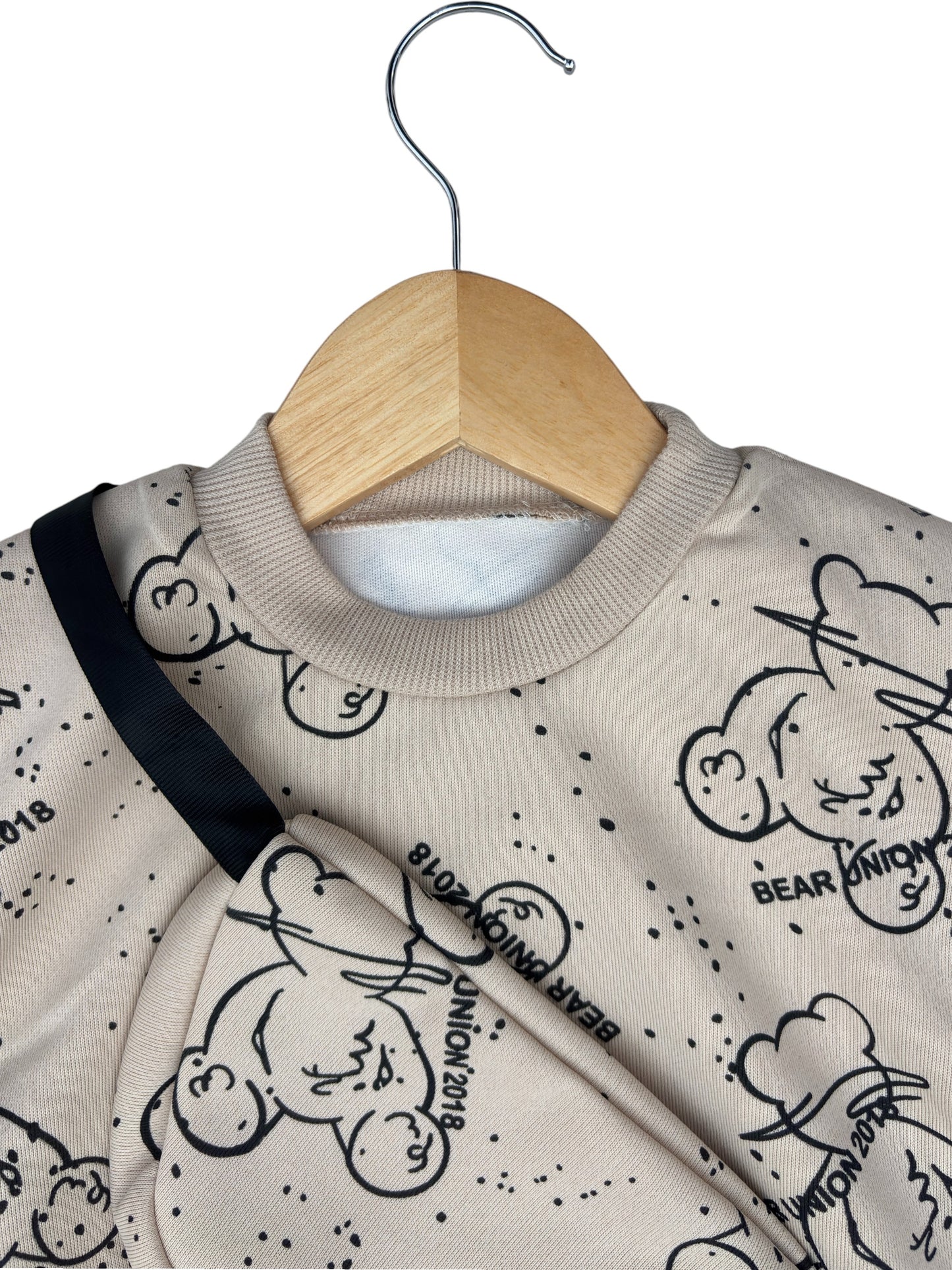 3 Cream Color Boys Sweatshirt With Joggers (1 Bag)_kidzysmile